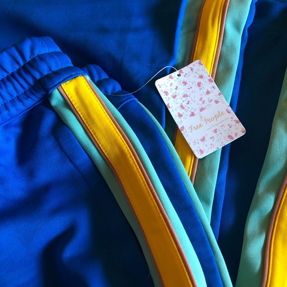 FREE PEOPLE Shes A Rainbow Flare Jogger Trackpant - Picture 7 of 9